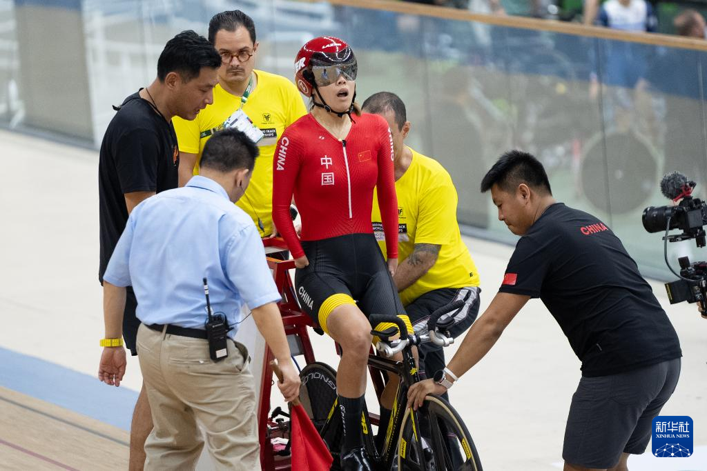 残疾人场地自行车世锦赛首日中国队获三金